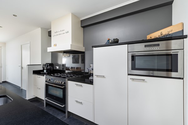 Foto - Te koop:  Royale twee-onder-een-kapwoning met comfort en ruimte!